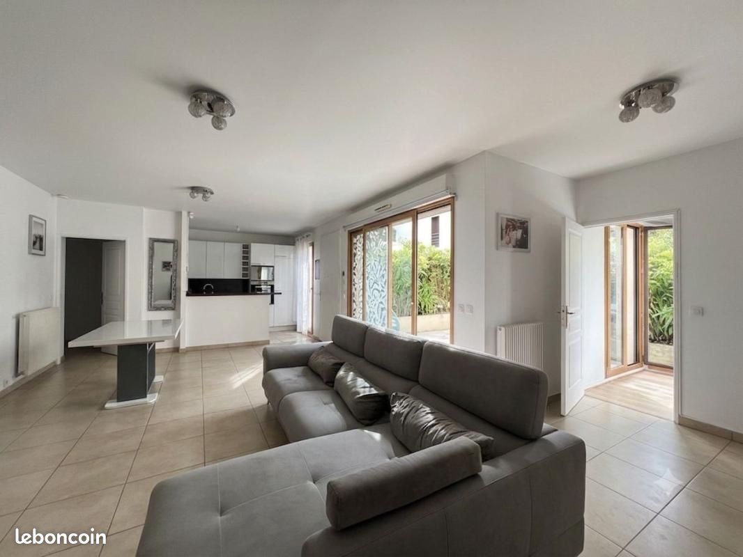Appartement à louer, 85m², Levallois-Perret
