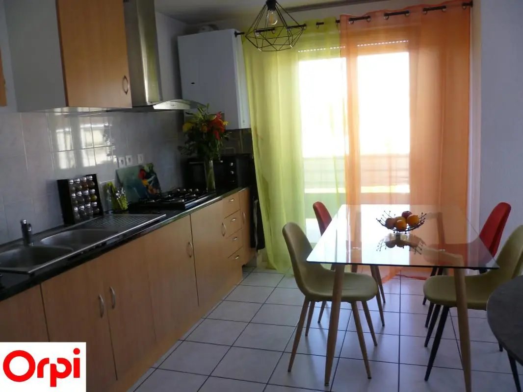 Appartement à louer, 58m², Saint-Étienne-de-Saint-Geoirs