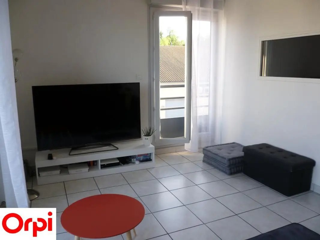 Appartement à louer, 58m², Saint-Étienne-de-Saint-Geoirs