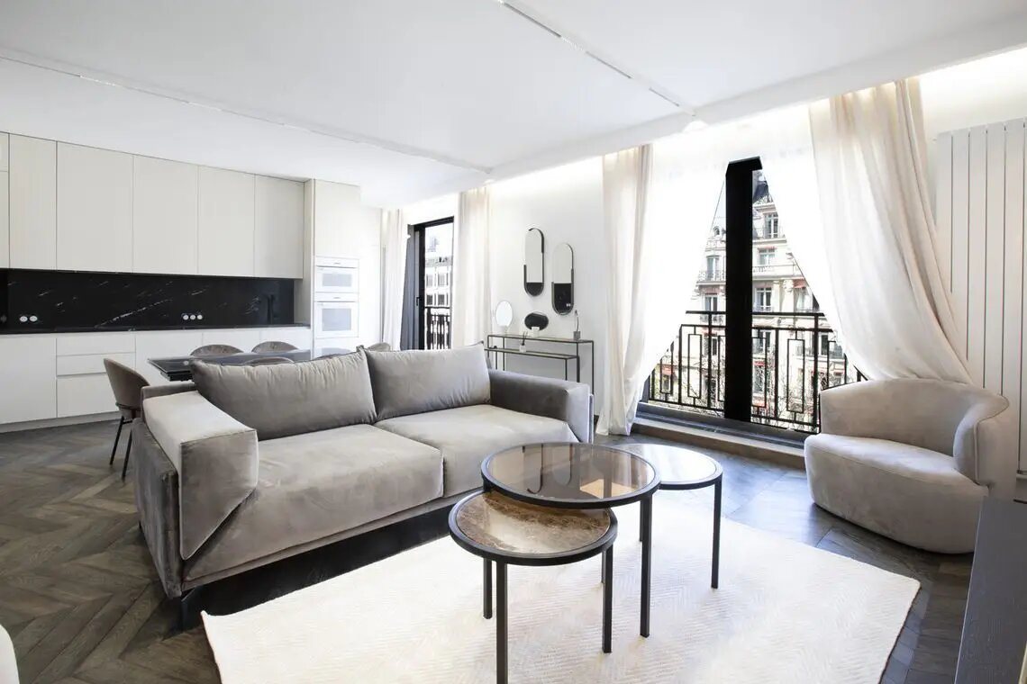Appartement à louer, 83m², Paris 8ème