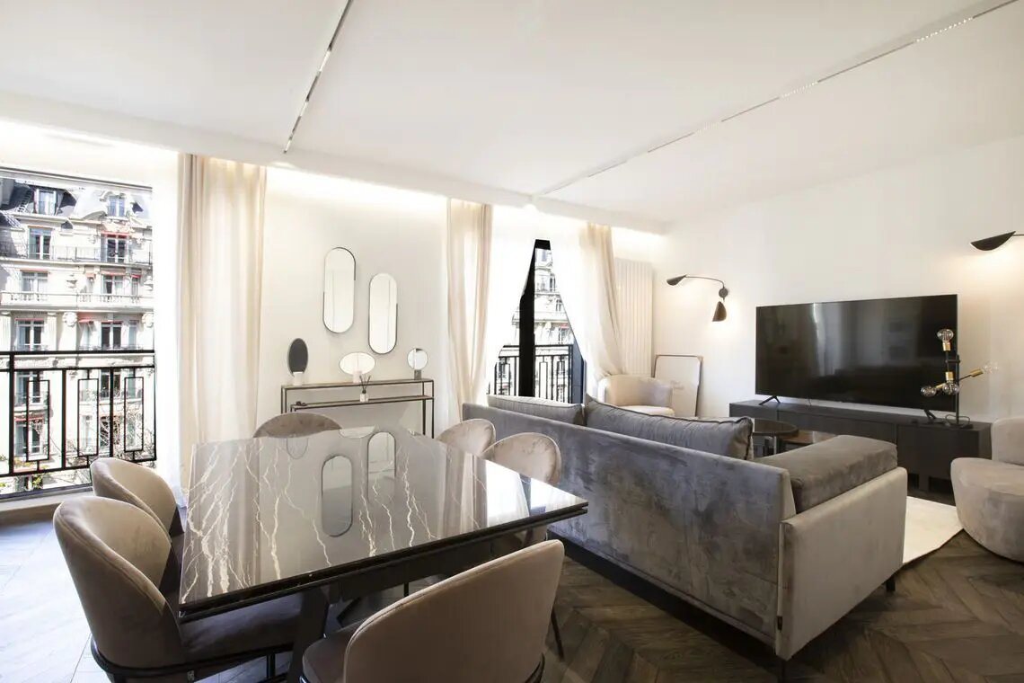 Appartement à louer, 83m², Paris 8ème
