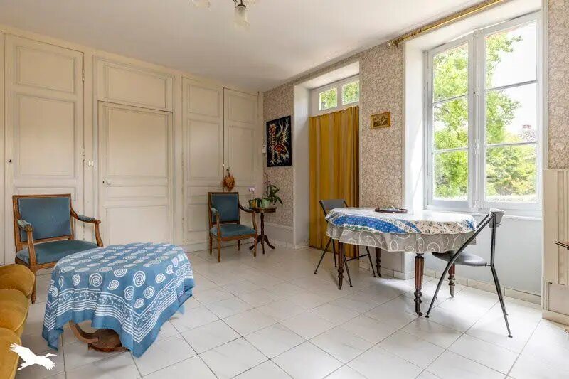 Maison à vendre, 216m², Nouziers