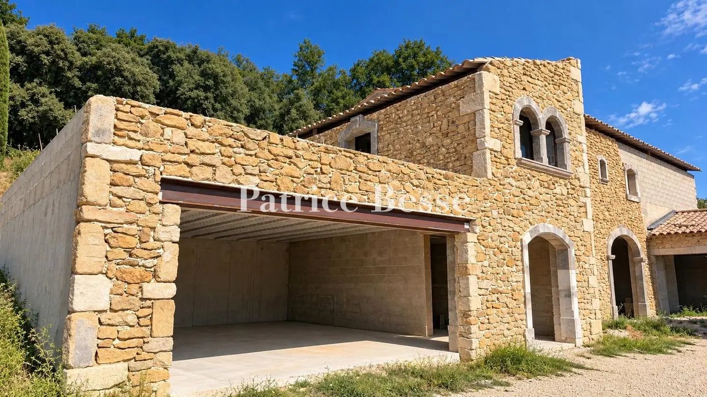 Maison à vendre, 1000m², Grignan