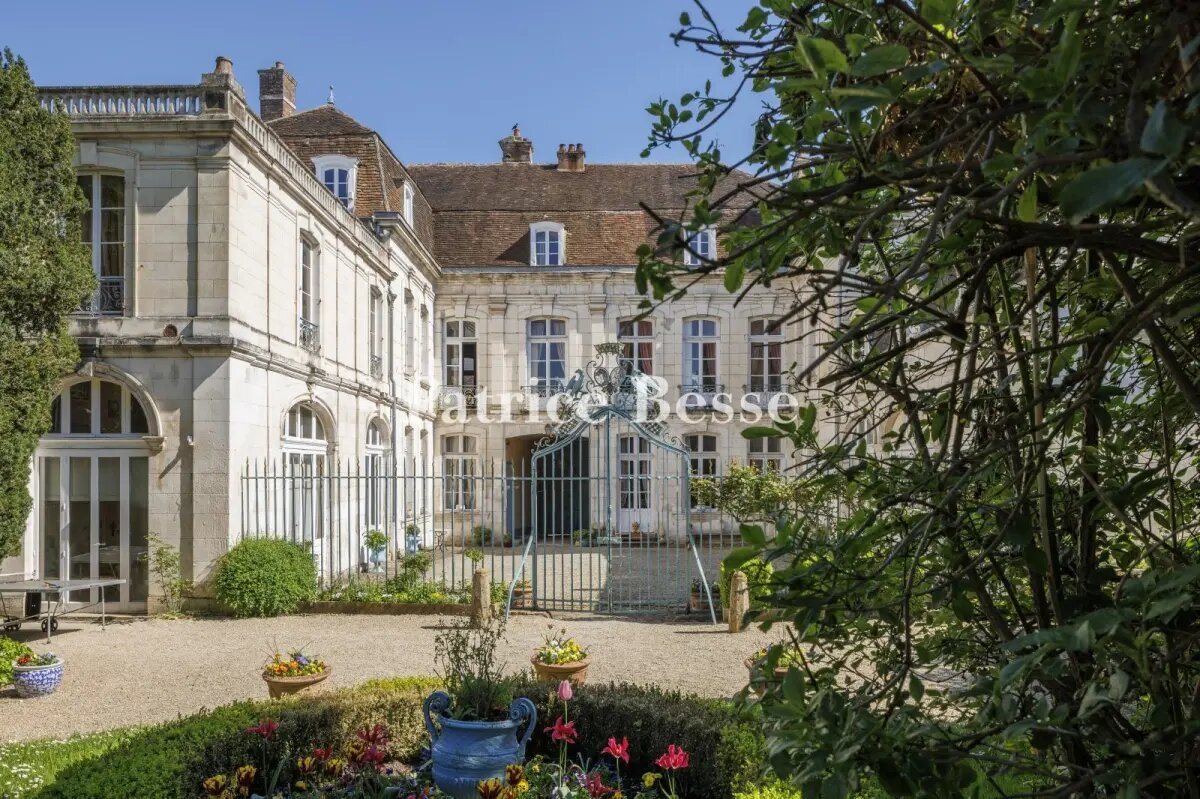 Maison à vendre, 1150m², Auxerre