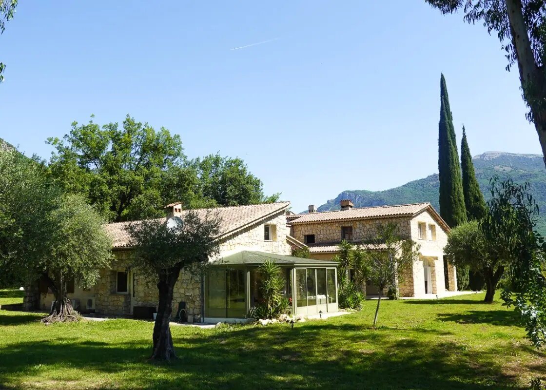 Maison à vendre, 887m², Le Bar-sur-Loup