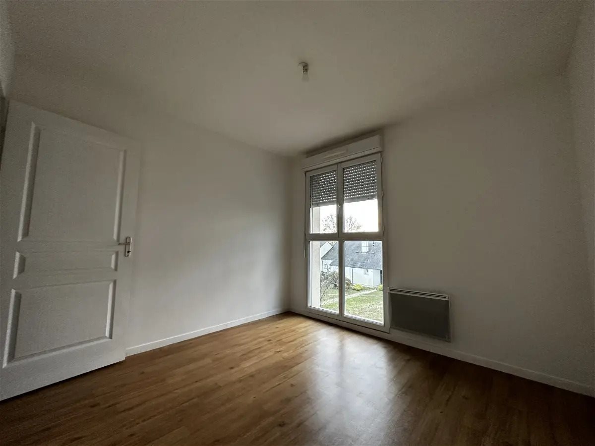 Maison à louer, 99m², Saint-Denis-de-l'Hôtel