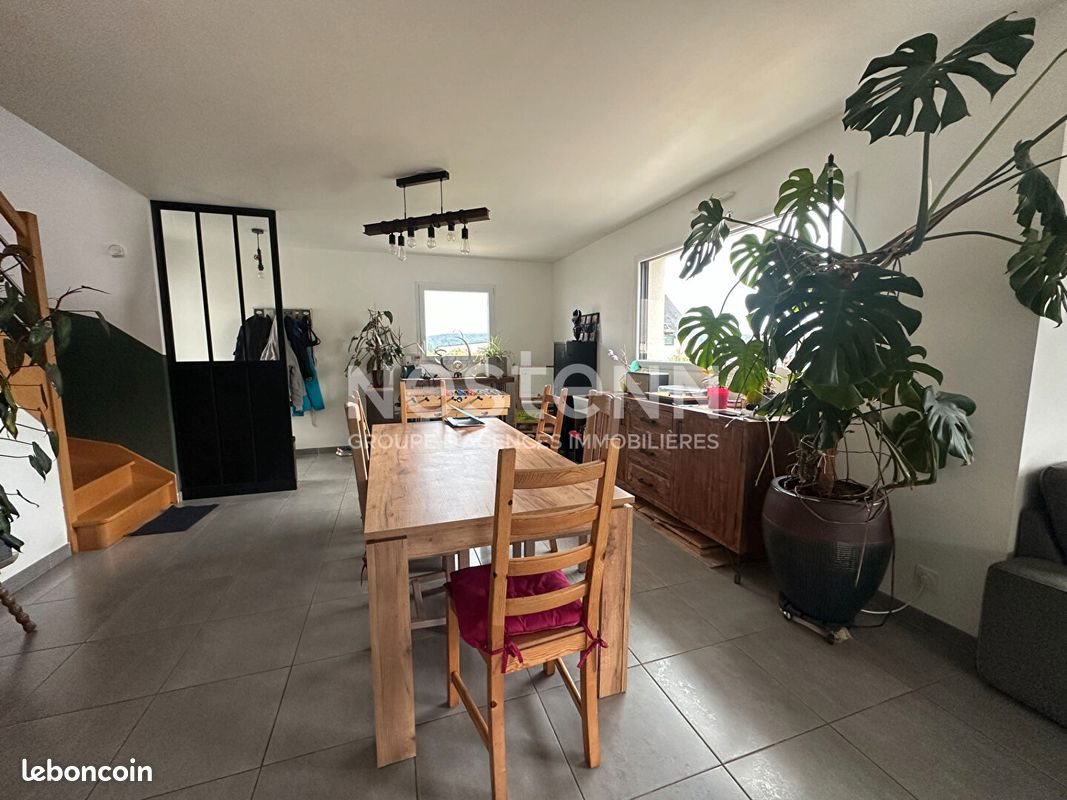 Maison à louer, 111m², Locminé