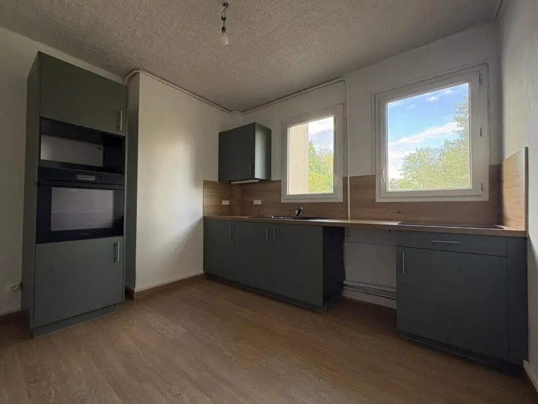 Appartement à louer, 91m², Châteauroux