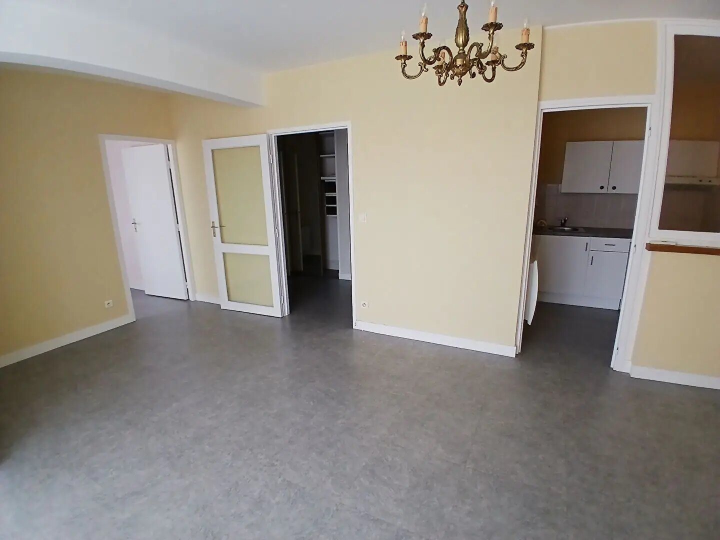 Appartement à vendre, 633m², Châteauroux