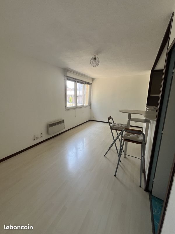 Appartement à louer, 26m², Pau