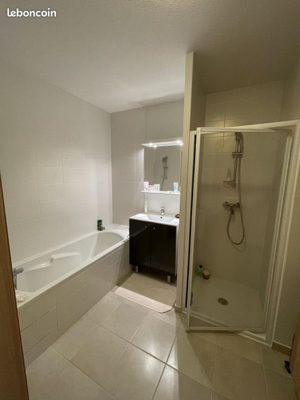 Appartement à louer, 65m², Lons