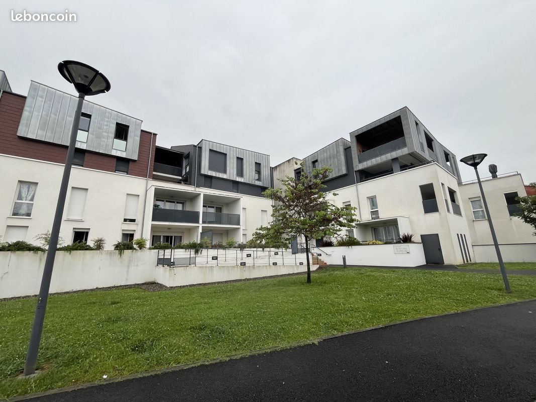 Appartement à louer, 44m², Lons