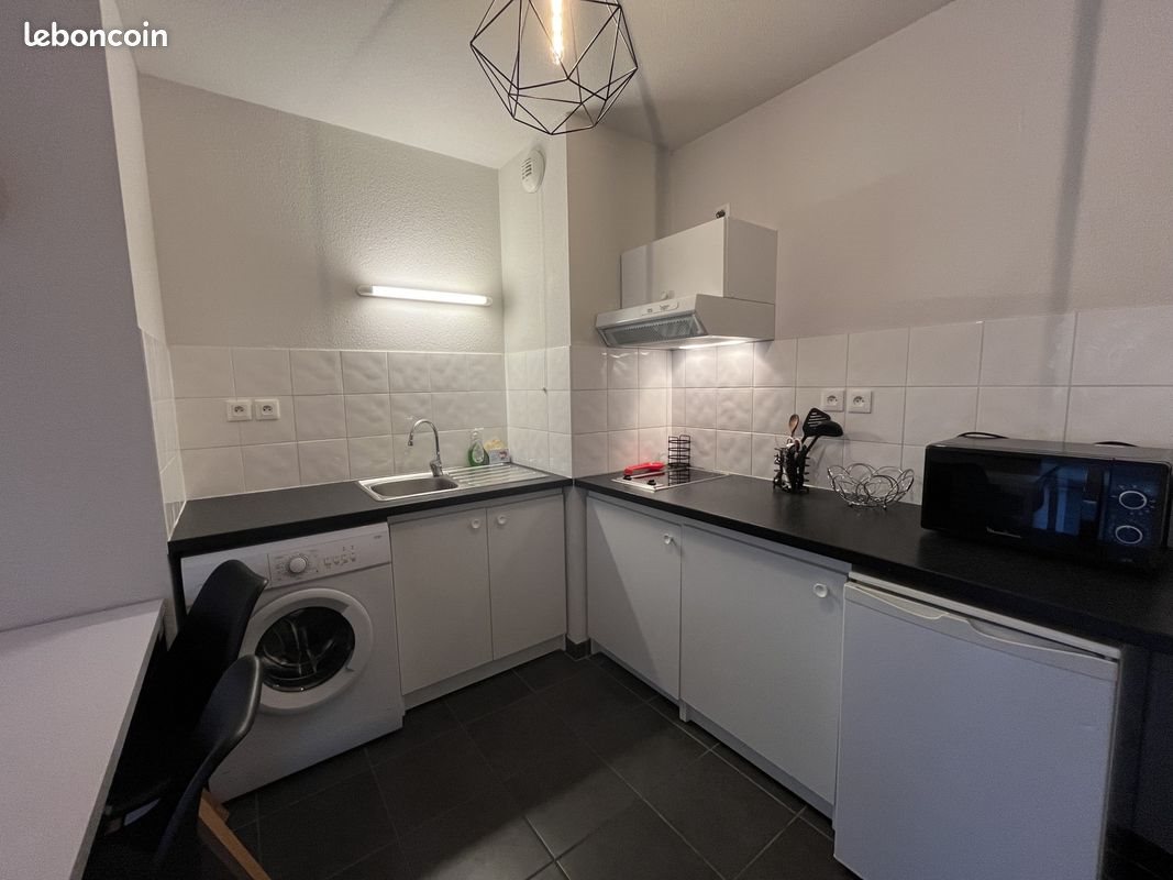 Appartement à louer, 44m², Lons