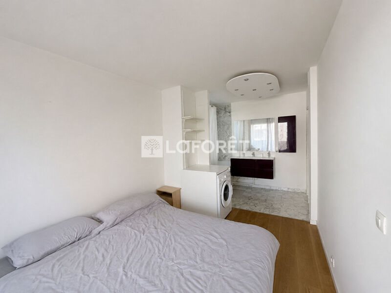 Appartement à louer, 48m², Courbevoie
