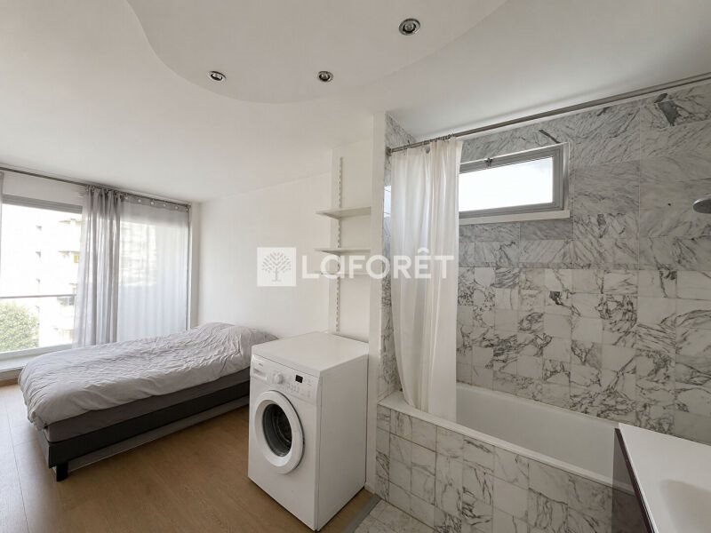 Appartement à louer, 48m², Courbevoie