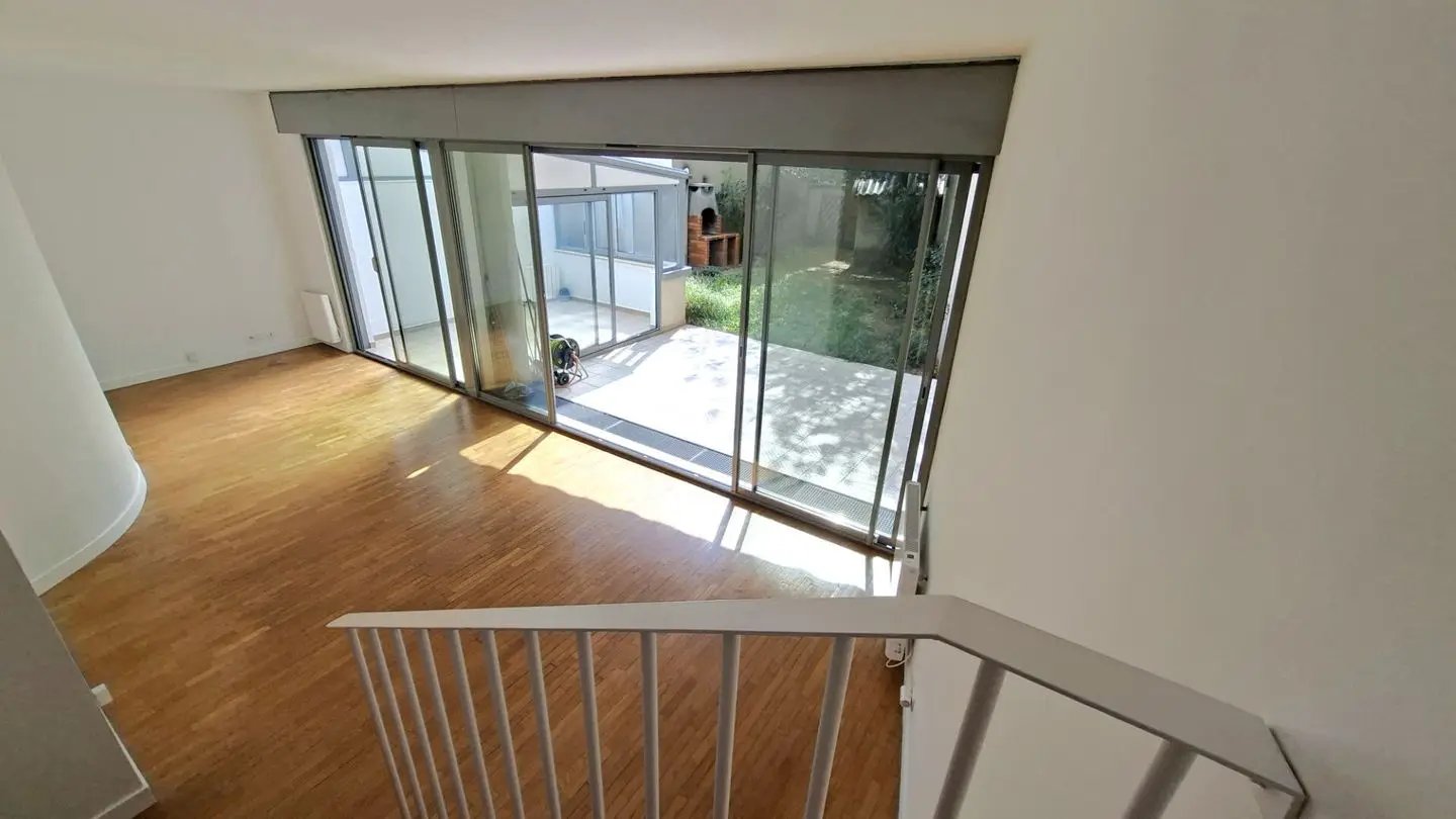 Appartement à louer, 72m², Suresnes