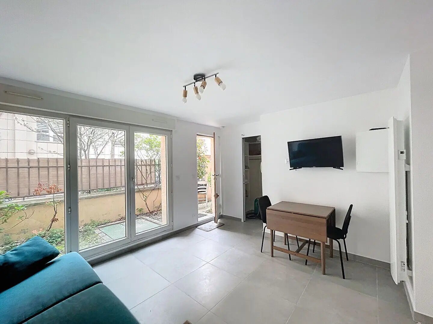 Appartement à louer, 21m², Courbevoie