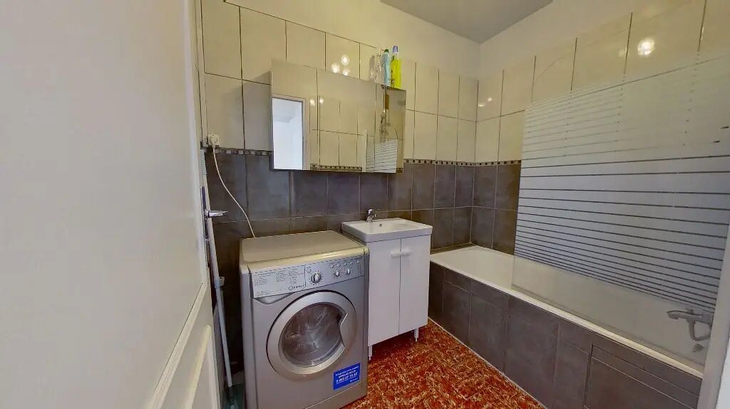 Appartement à louer, 47m², Courbevoie