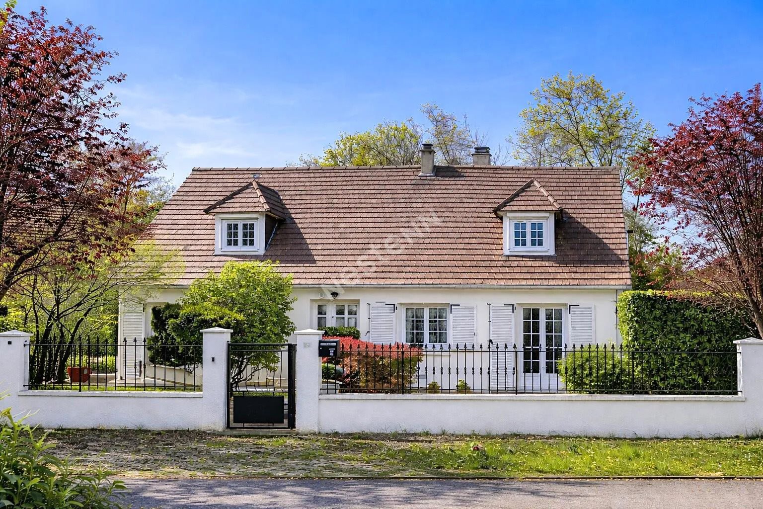 Maison à vendre, 175m², Chaumontel
