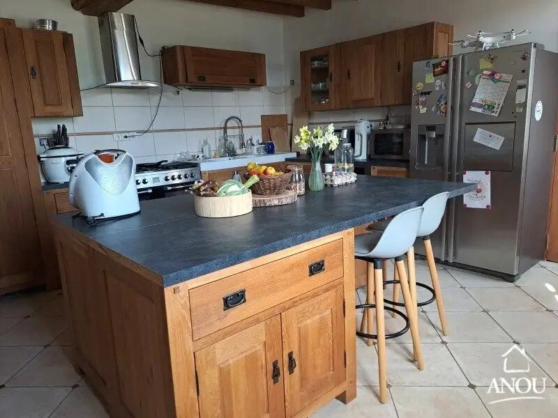 Maison à vendre, 246m², Yèvres