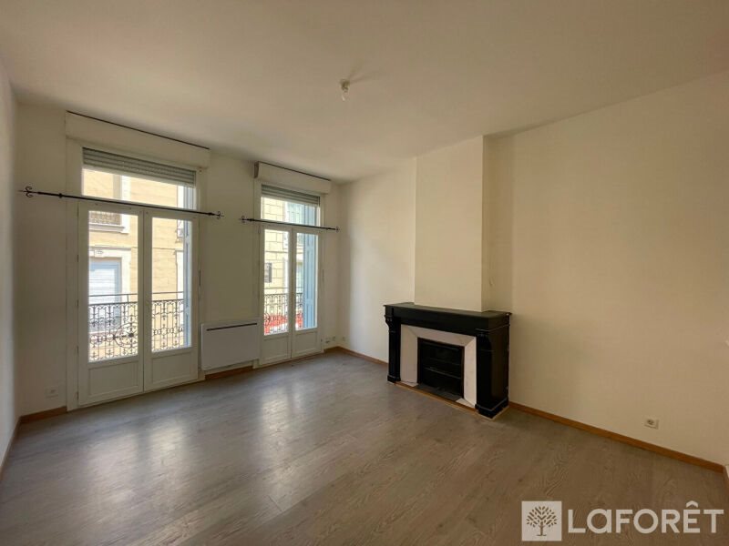 Appartement à louer, 67m², Prades