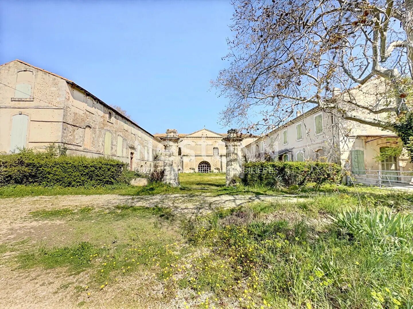 Maison à vendre, 600m², Saint-Martin-de-Crau