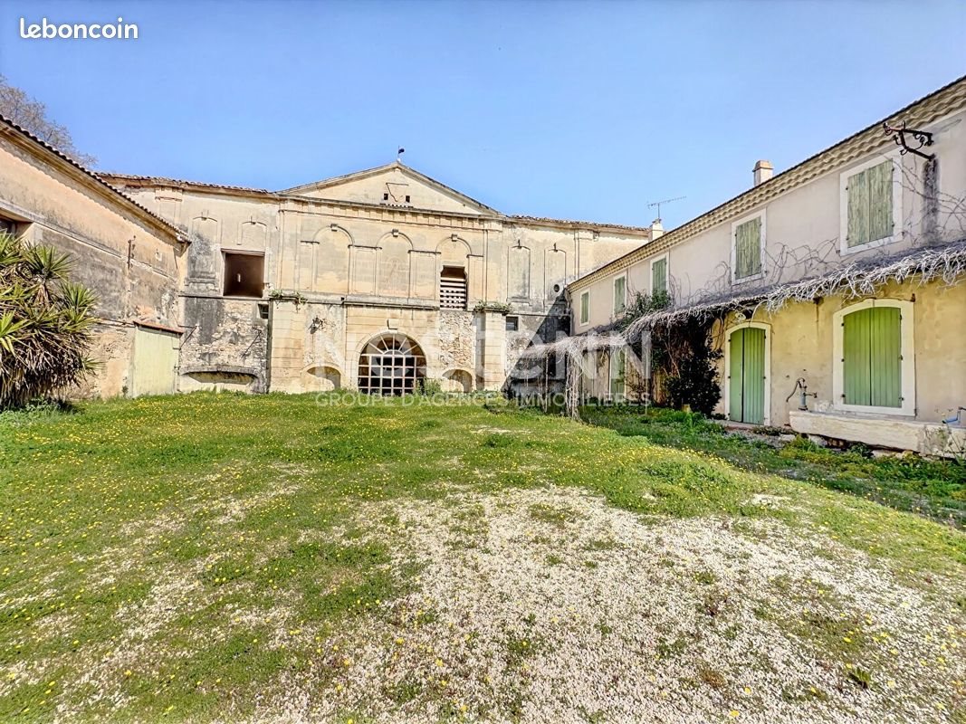 Maison à vendre, 600m², Saint-Martin-de-Crau