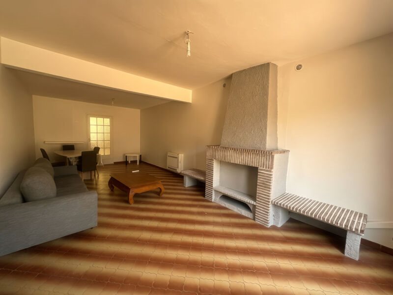 Maison à louer, 136m², Castelnau-d'Estrétefonds