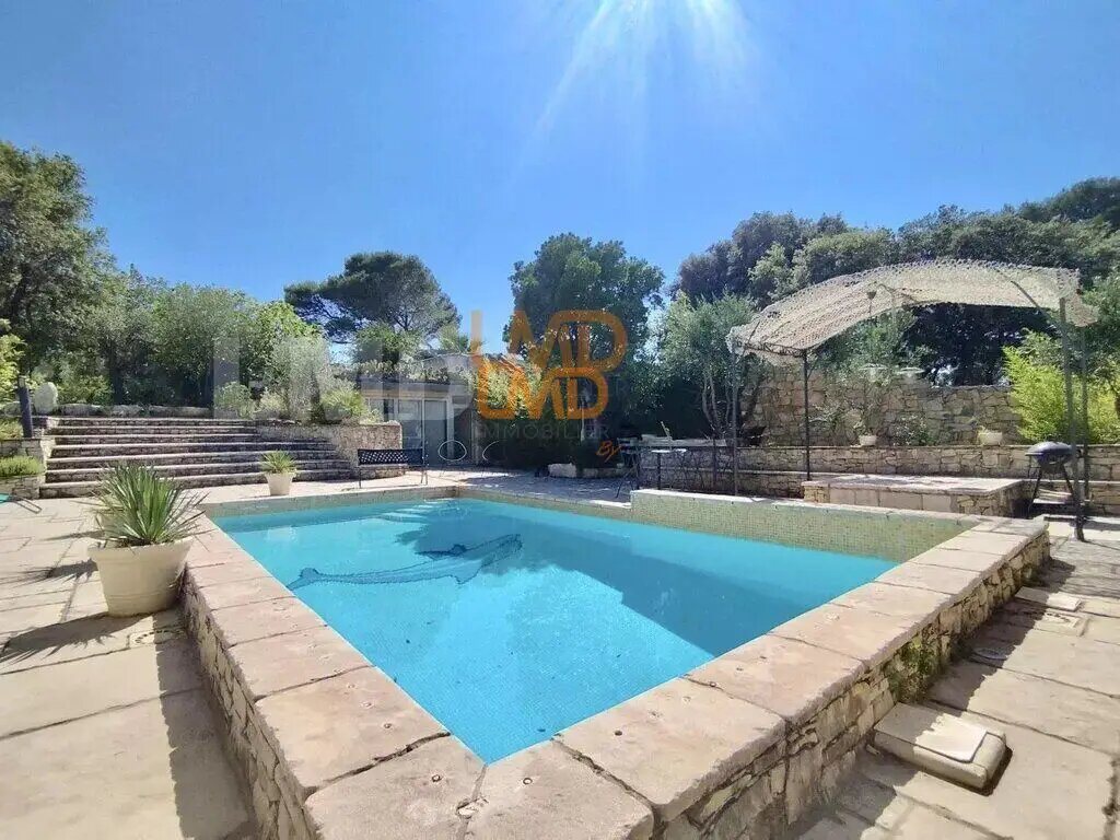 Maison à vendre, 320m², Nîmes