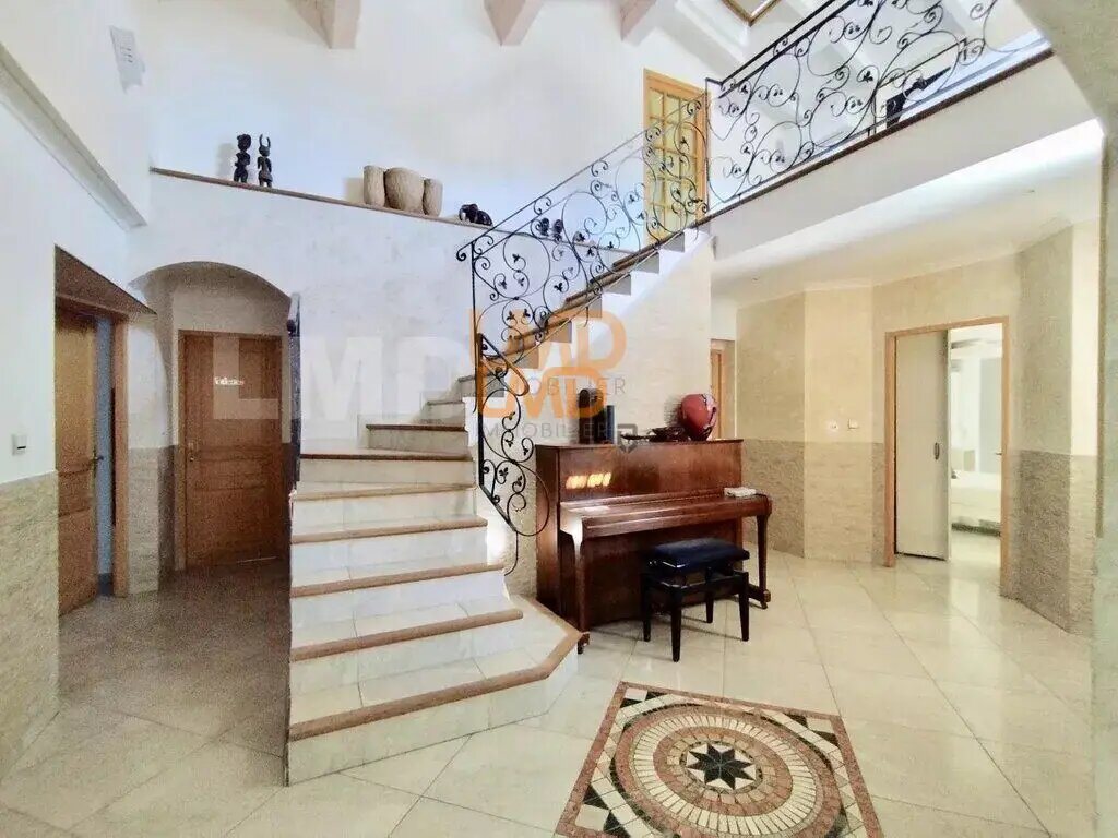 Maison à vendre, 320m², Nîmes