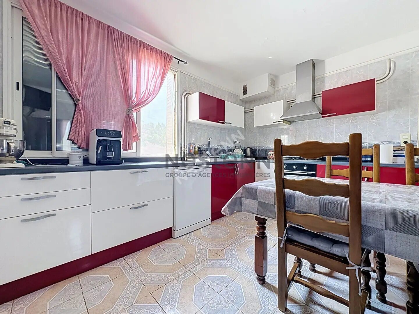 Maison à vendre, 230m², Jonquières