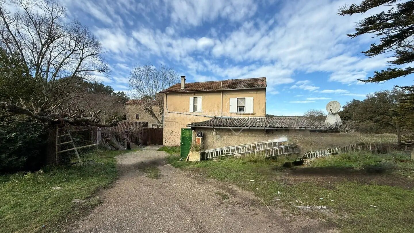Maison à vendre, 101m², Châteauvert