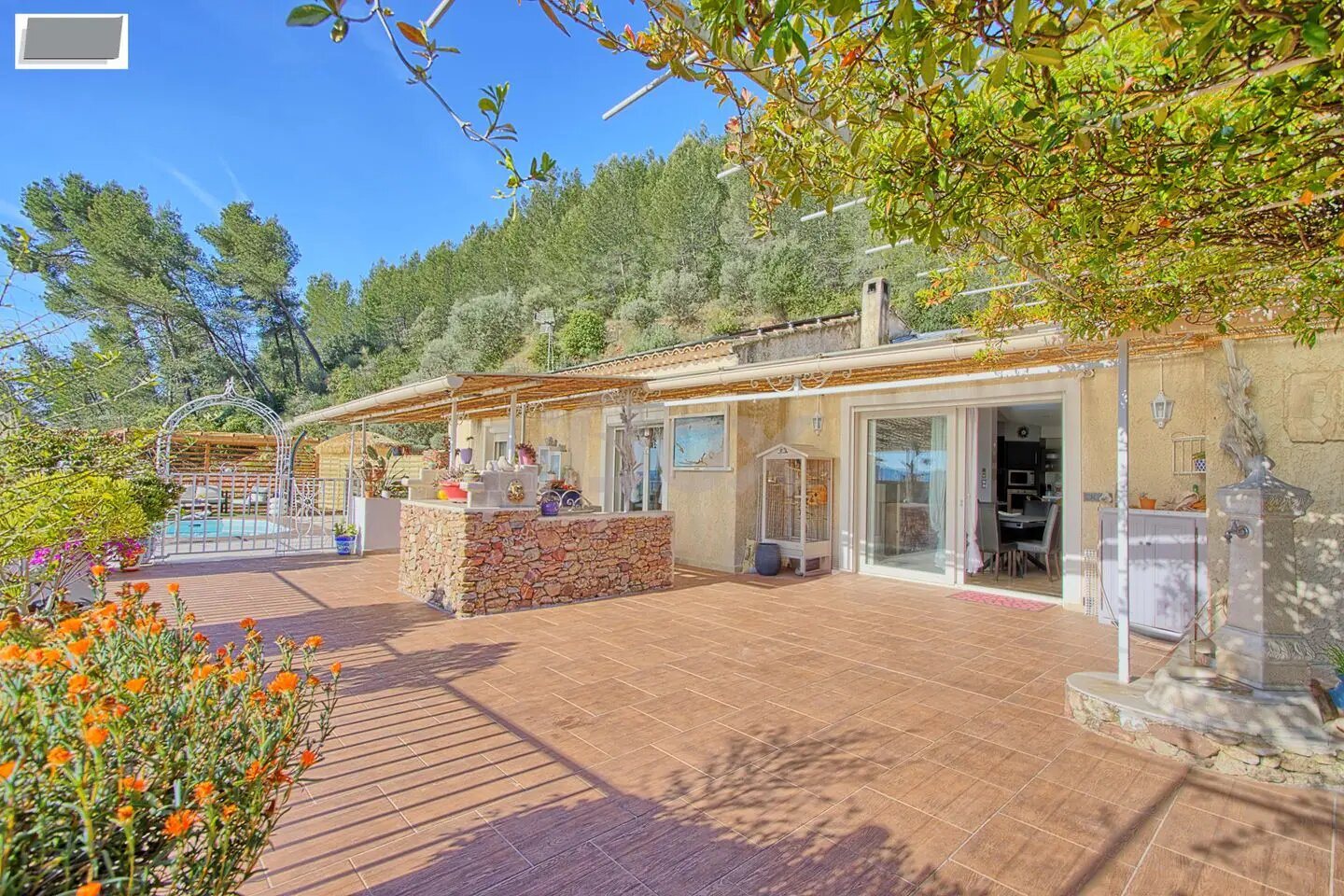 Maison à vendre, 174m², Cuers