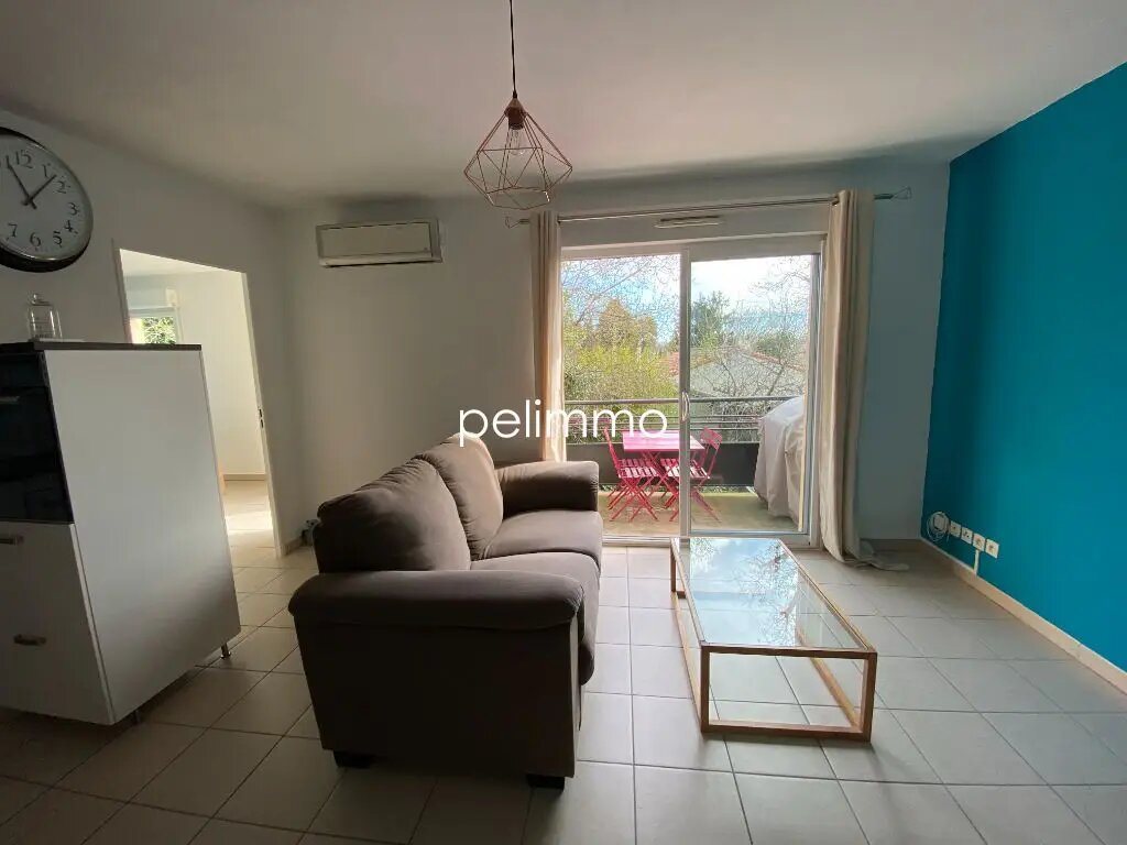 Appartement à louer, 41m², Grans