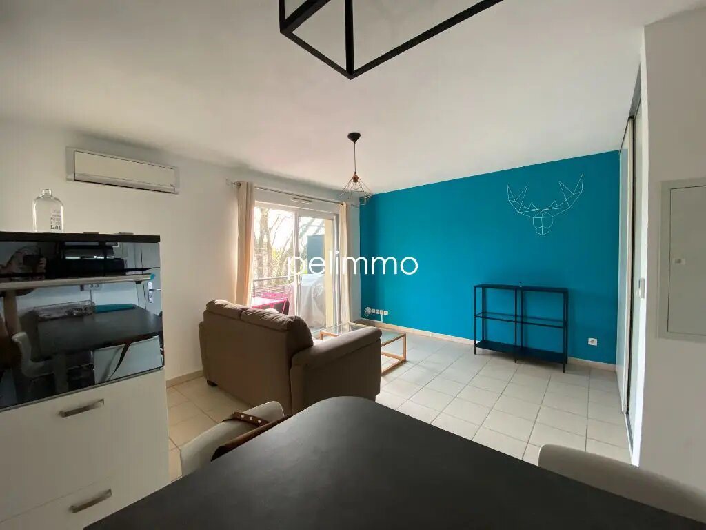 Appartement à louer, 41m², Grans