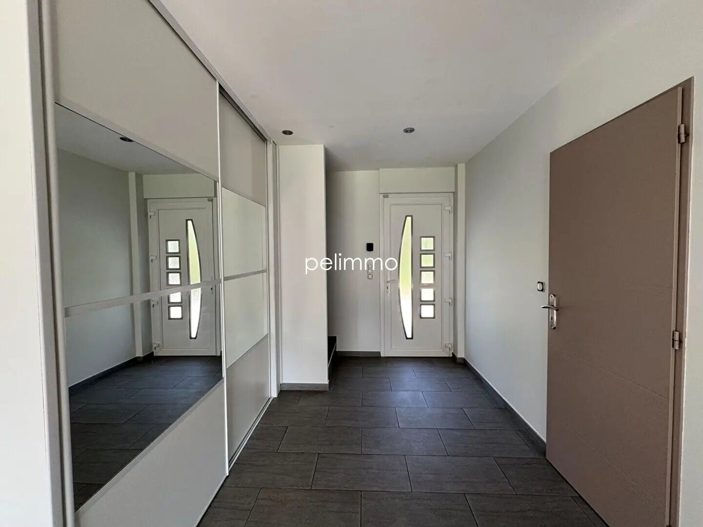 Maison à louer, 119m², Pélissanne