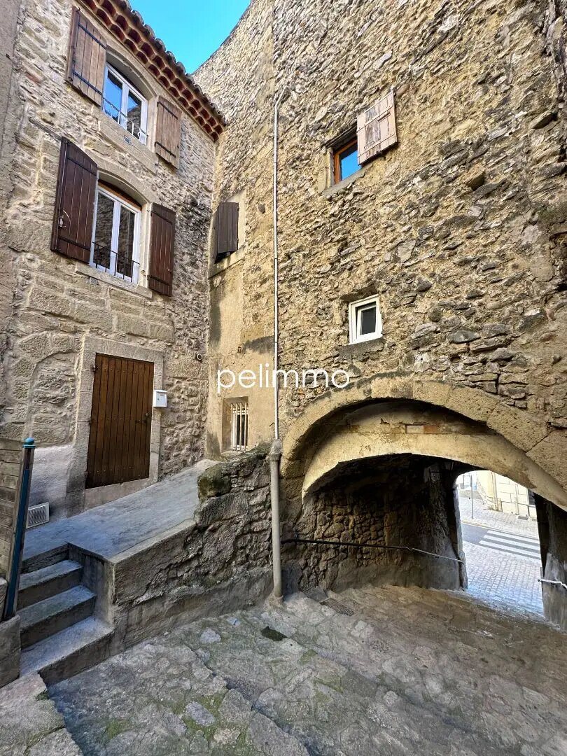 Appartement à louer, 18m², Eyguières