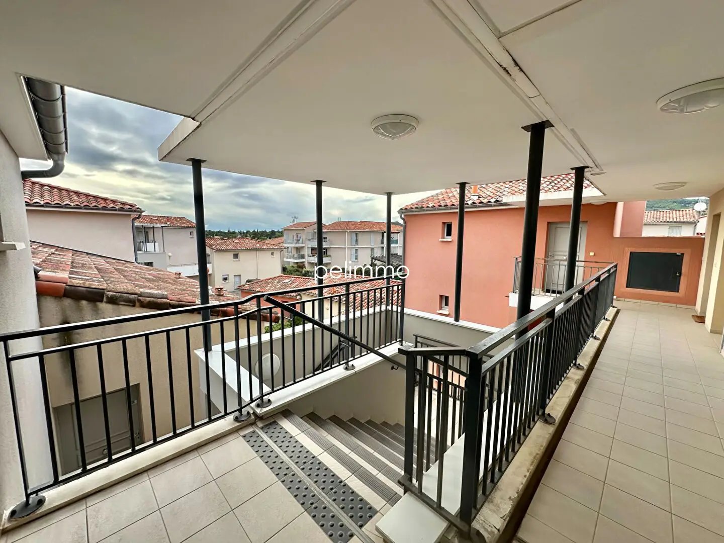 Appartement à louer, 37m², Pélissanne