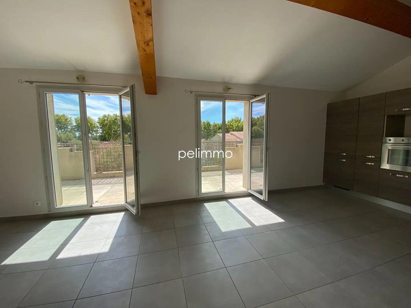 Appartement à louer, 83m², Pélissanne