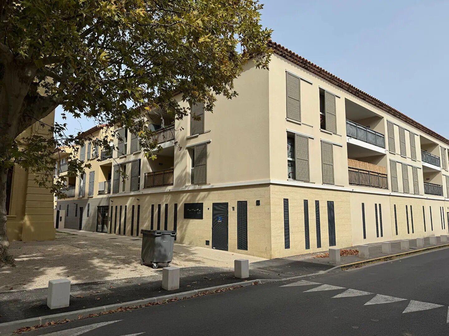 Appartement à louer, 45m², Eyguières