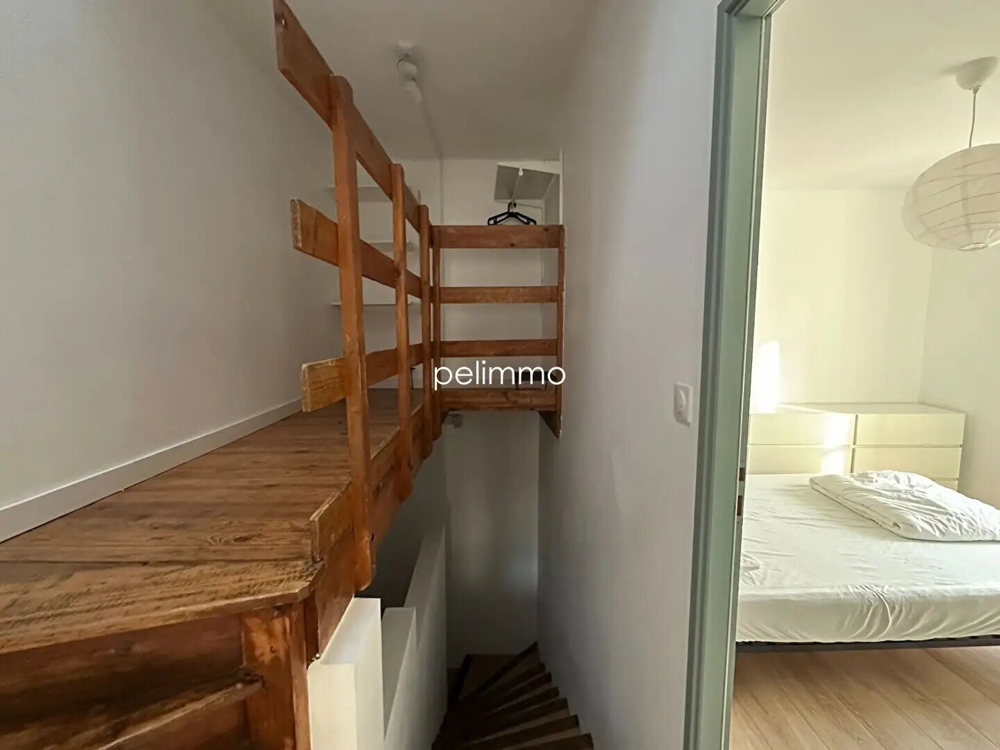 Appartement à louer, 29m², Pélissanne