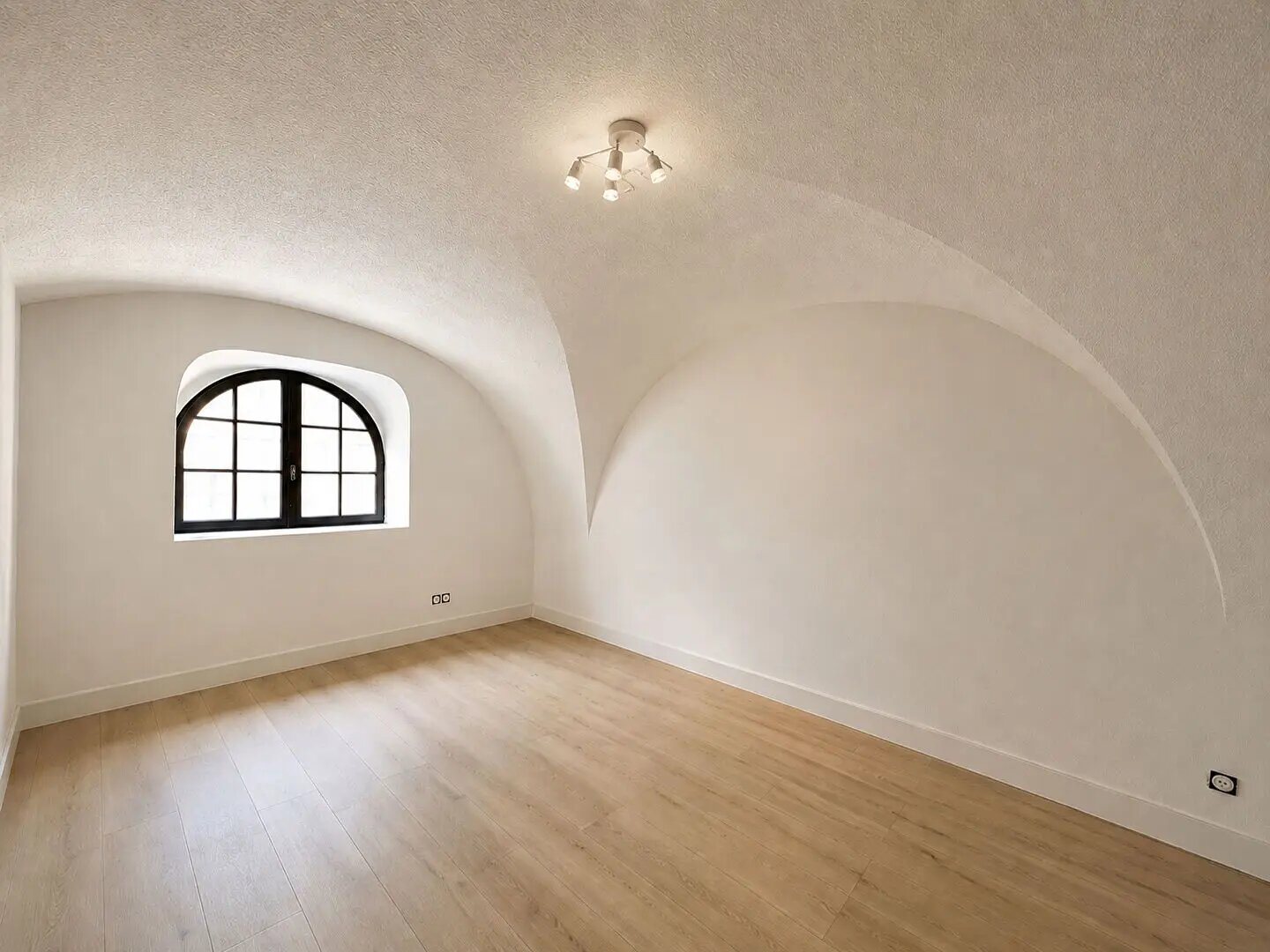 Appartement à louer, 37m², Eyguières