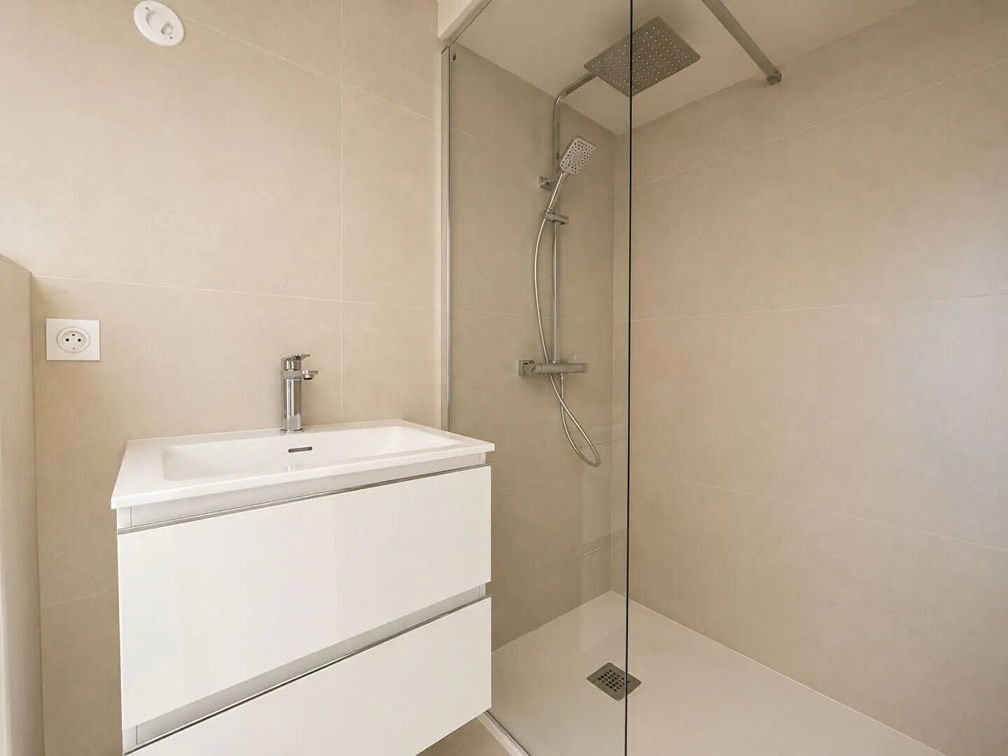 Appartement à louer, 37m², Eyguières