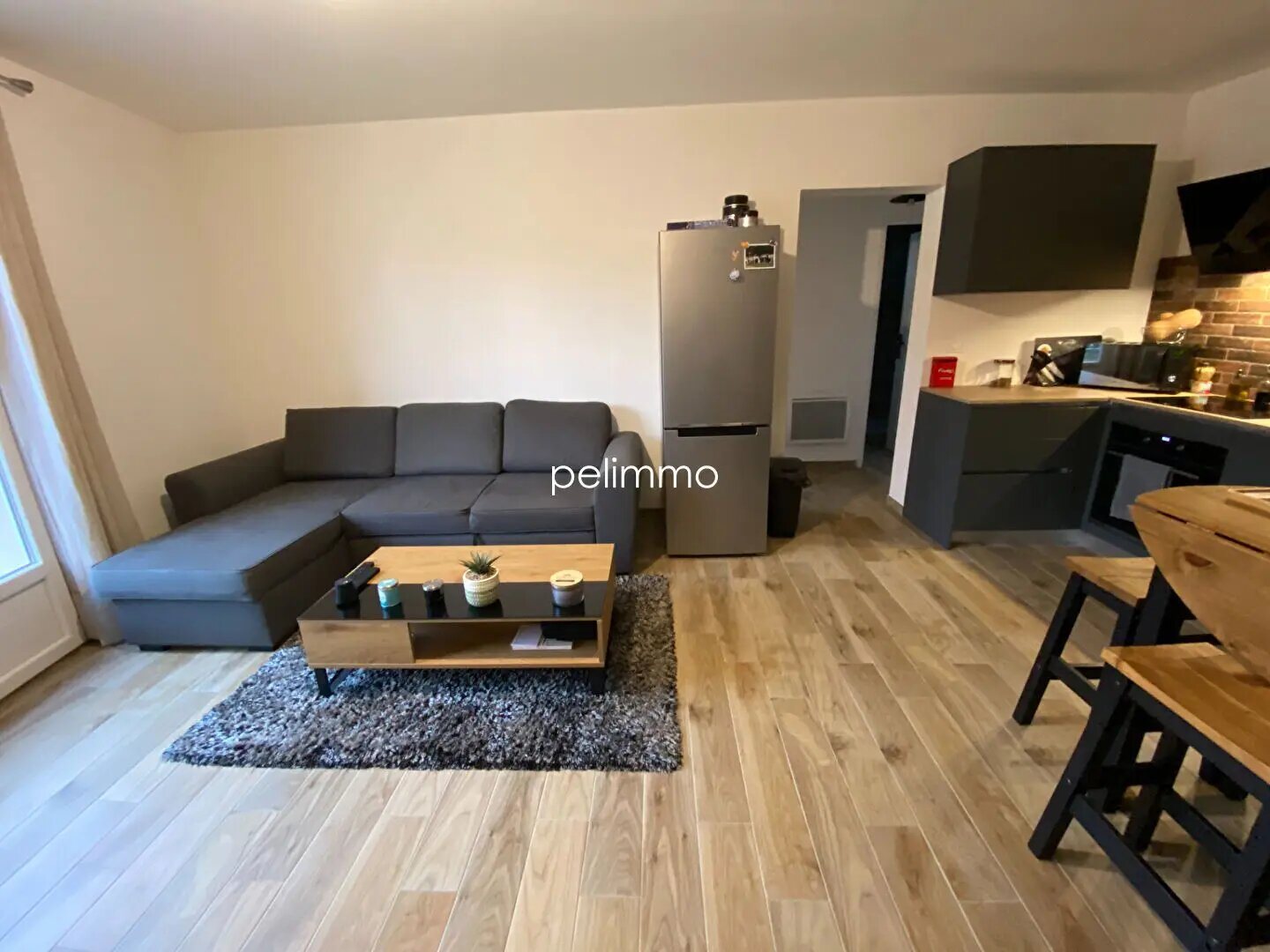 Appartement à louer, 56m², Eyguières