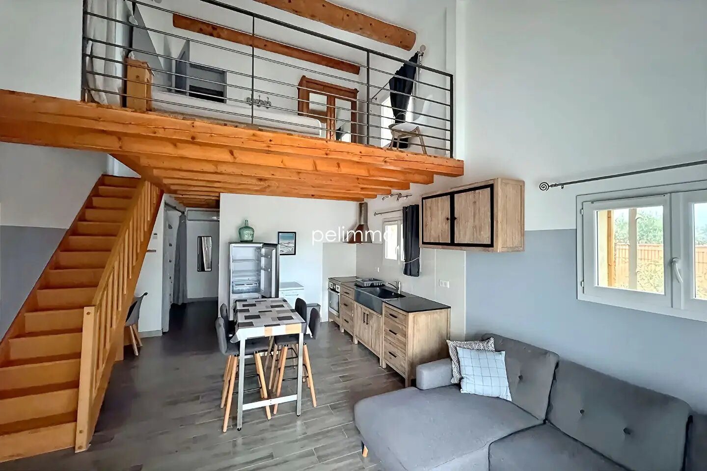 Maison à louer, 58m², Aureille