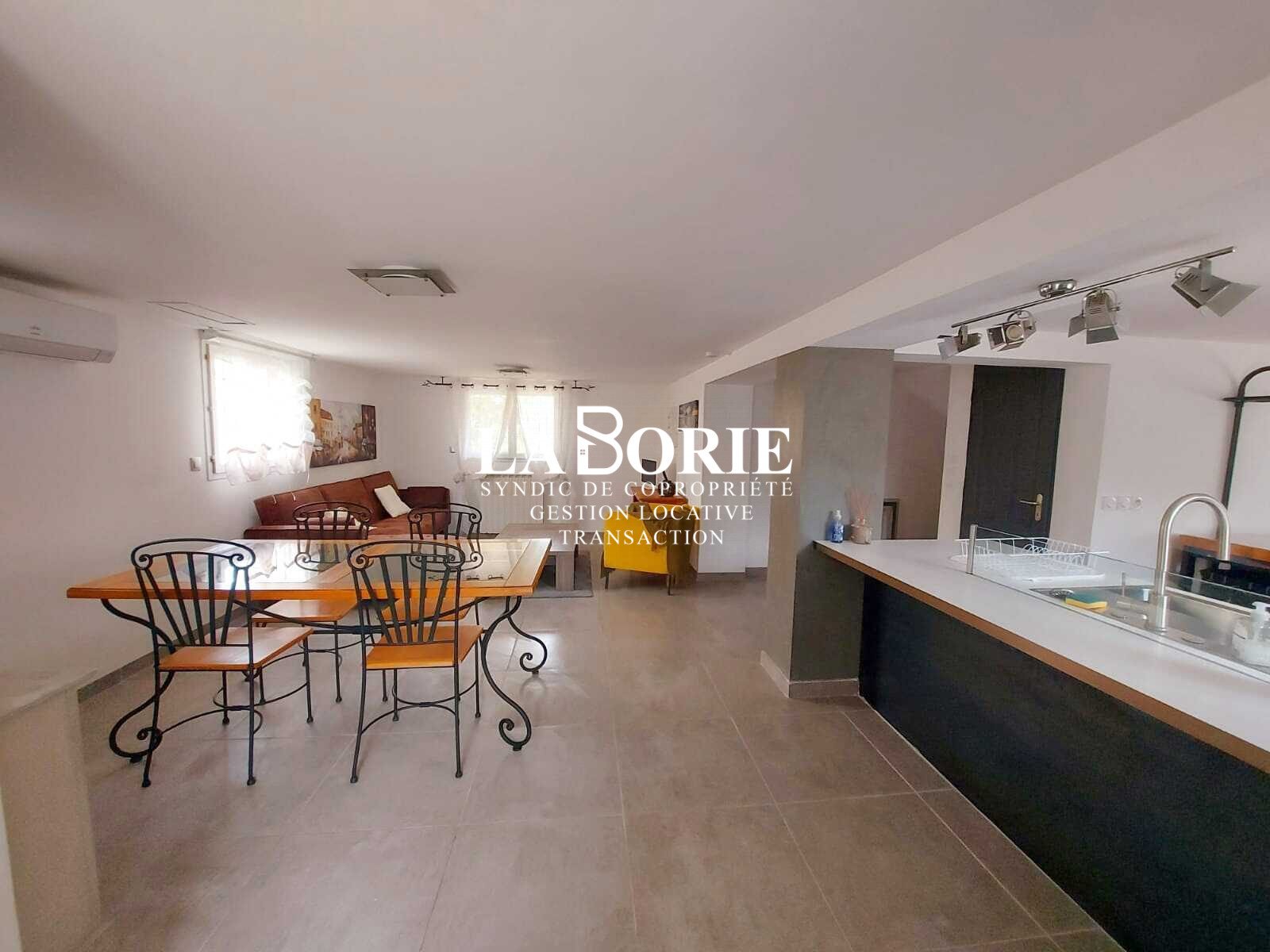 Maison à louer, 130m², Sorgues