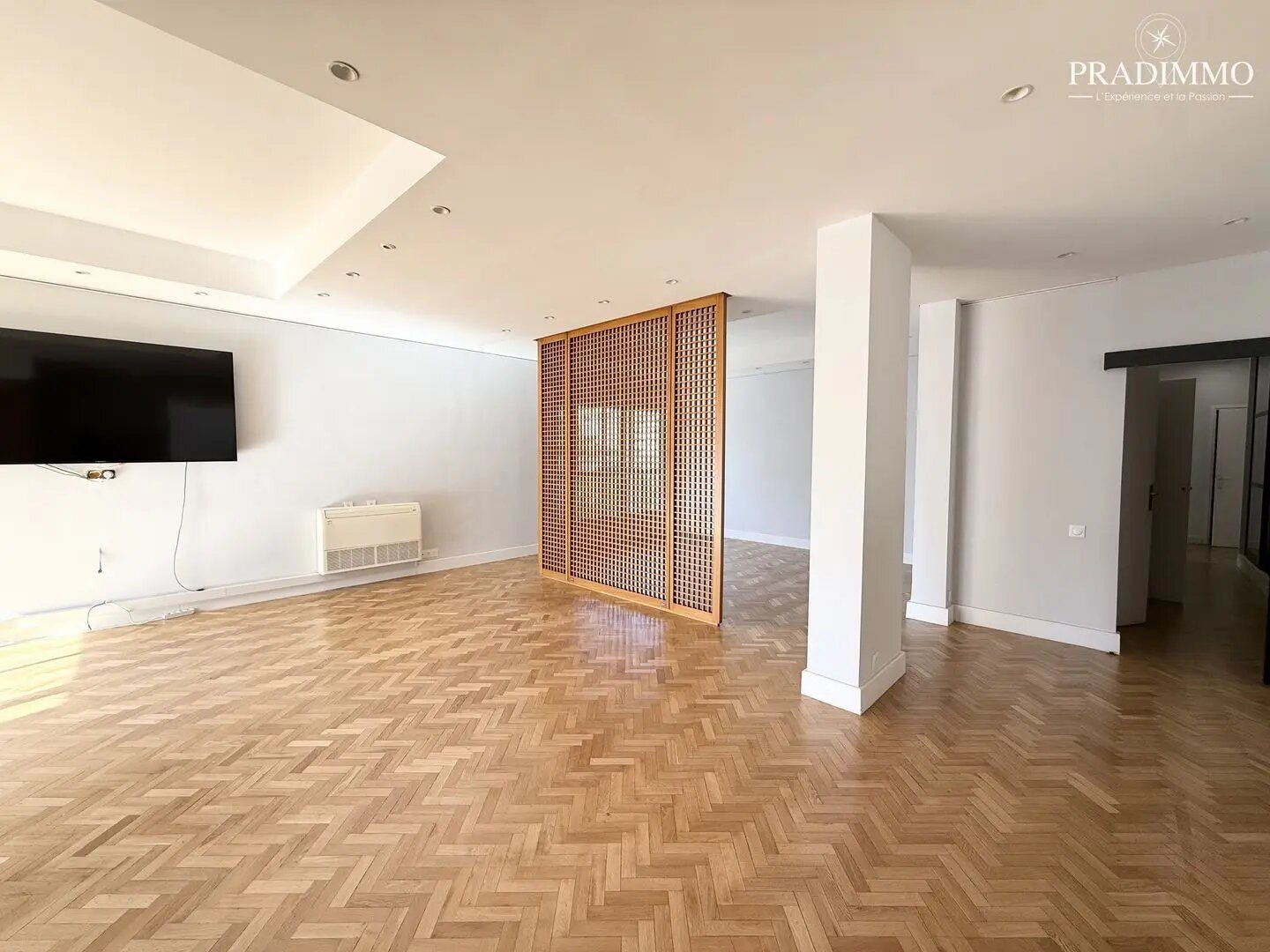 Appartement à louer, 170m², Marseille 8ème