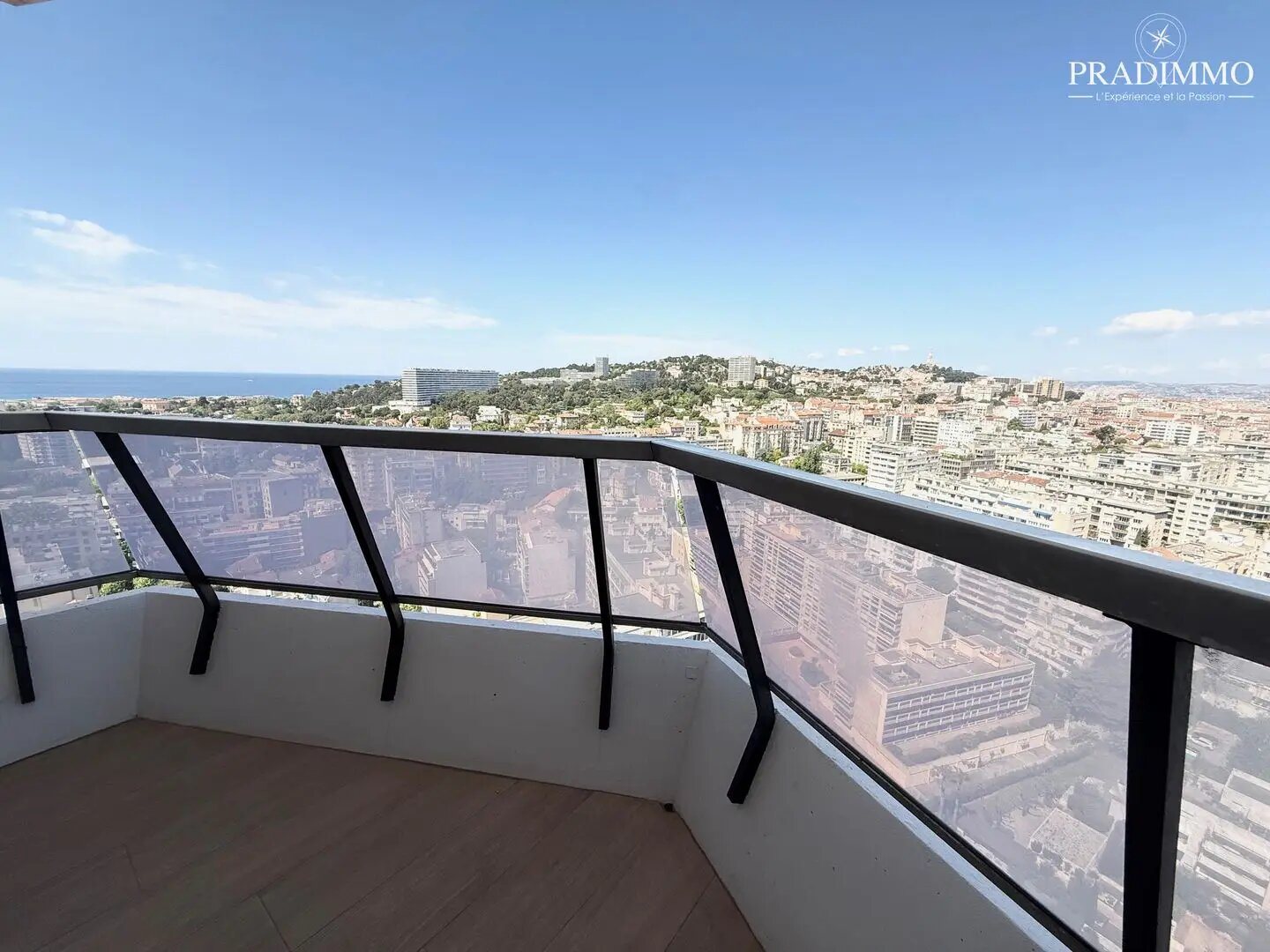 Appartement à louer, 28m², Marseille 8ème