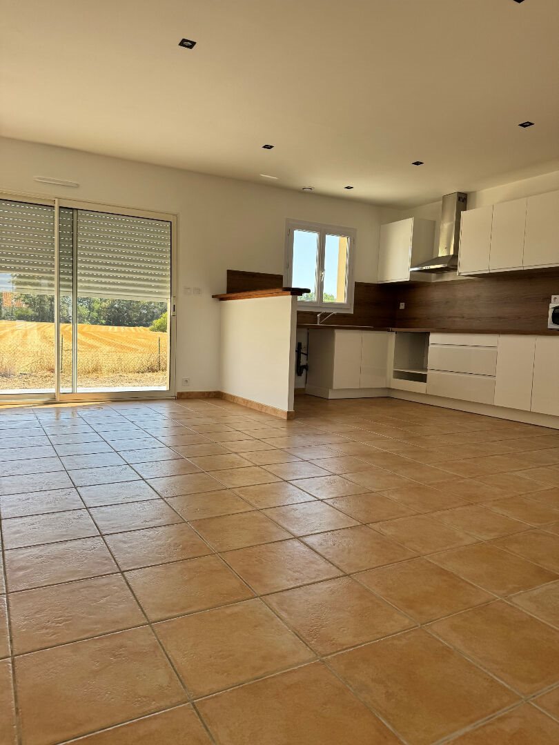Maison à louer, 87m², Virson