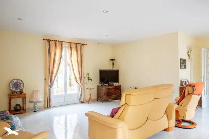 Maison à vendre, 181m², Ussac